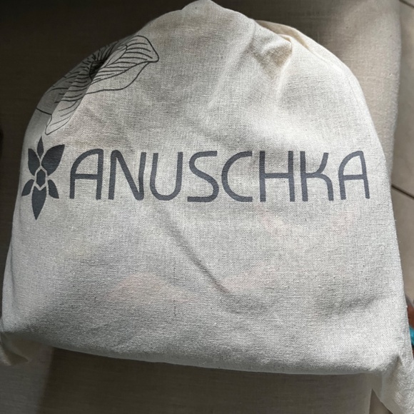 Anushka shoulder bag - Picture 6 of 6